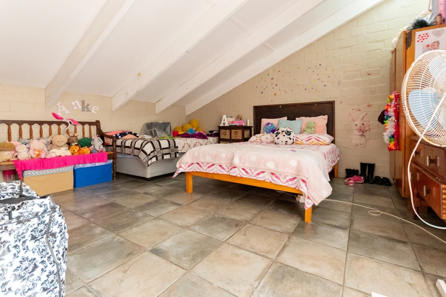 4 Bedroom Property for Sale in Velddrif Western Cape